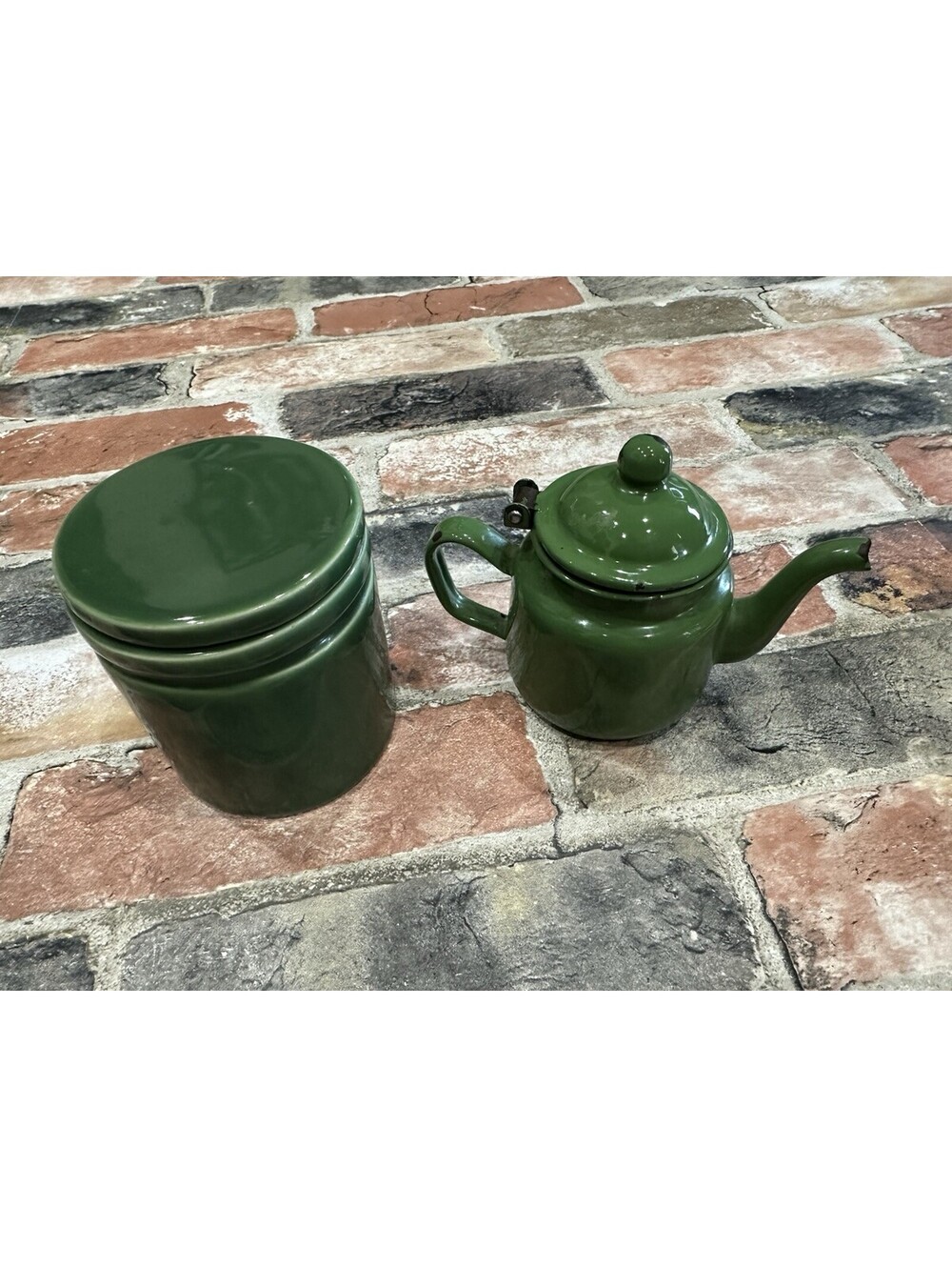 Furio Home Green Ceramic Teapot w/ Lid 1 Cup + Matching Canister 2pc Set